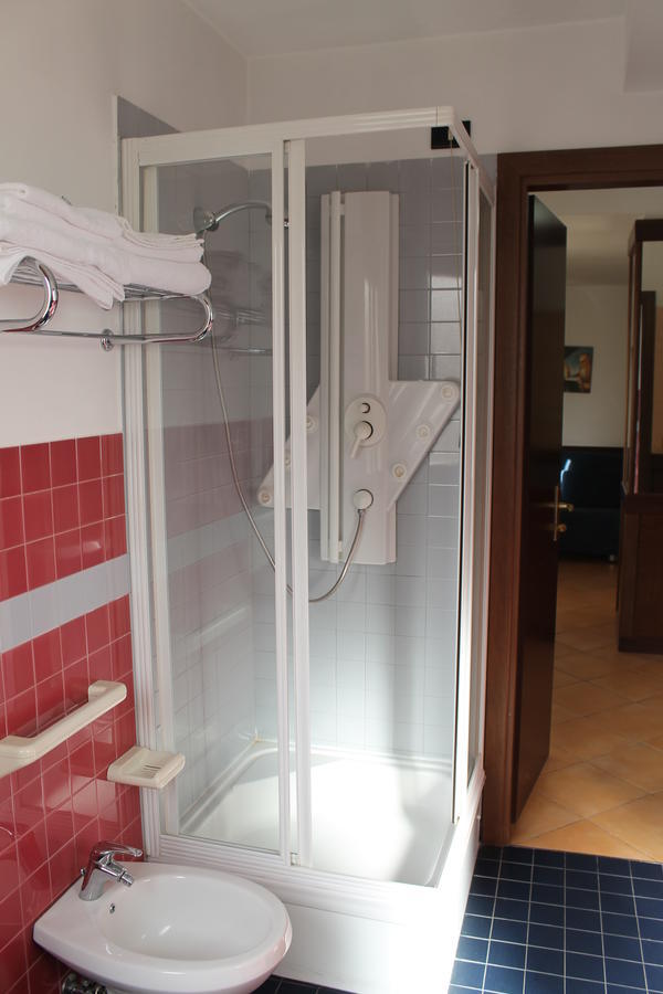 Hotel De La Ville & Centro Congressi Benevento Dış mekan fotoğraf