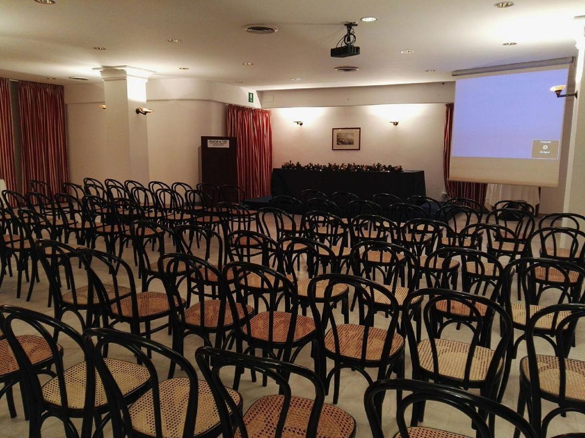 Hotel De La Ville & Centro Congressi Benevento Dış mekan fotoğraf
