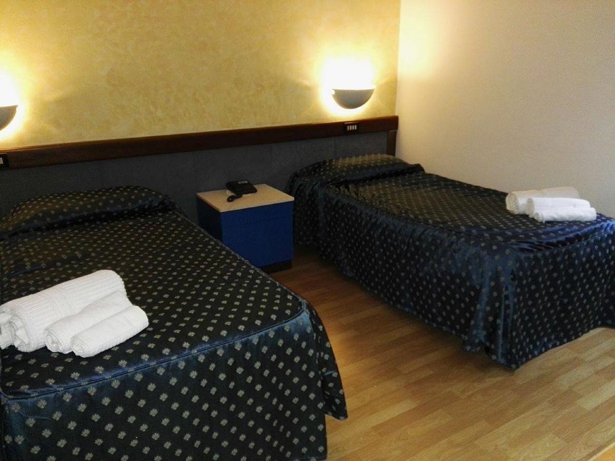 Hotel De La Ville & Centro Congressi Benevento Dış mekan fotoğraf
