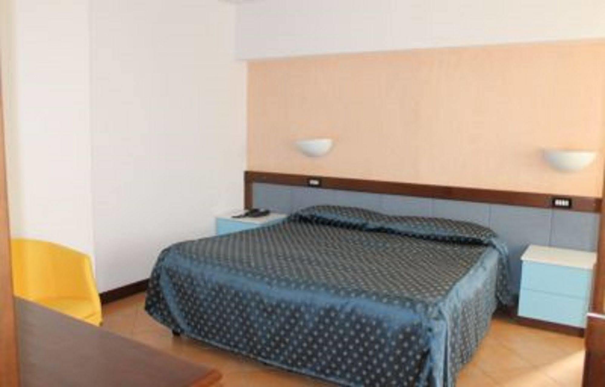Hotel De La Ville & Centro Congressi Benevento Dış mekan fotoğraf