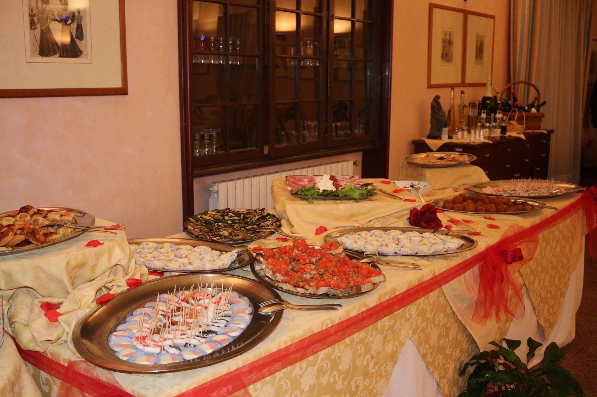 Hotel De La Ville & Centro Congressi Benevento Dış mekan fotoğraf