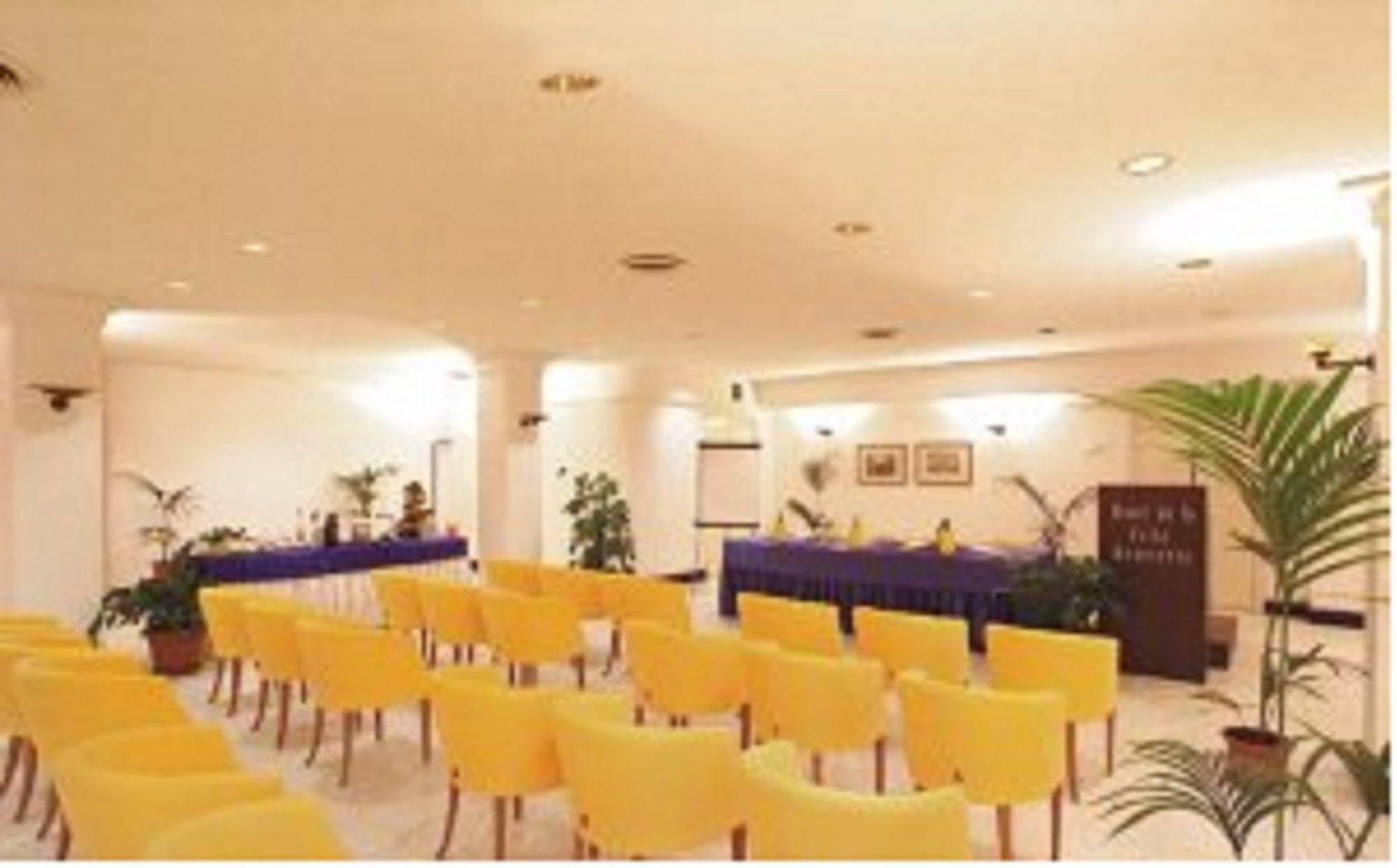 Hotel De La Ville & Centro Congressi Benevento Dış mekan fotoğraf